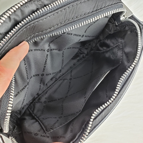 🌺NWT Michael Kors SM Kenly sequin crossbody bag - Picture 10 of 11